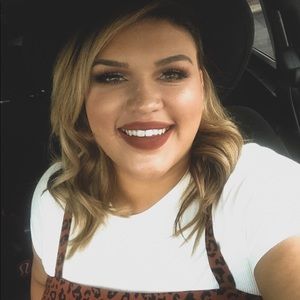 Meet your Posh Person, Sierra.